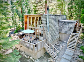 Modern and Private Cabin in the Woods